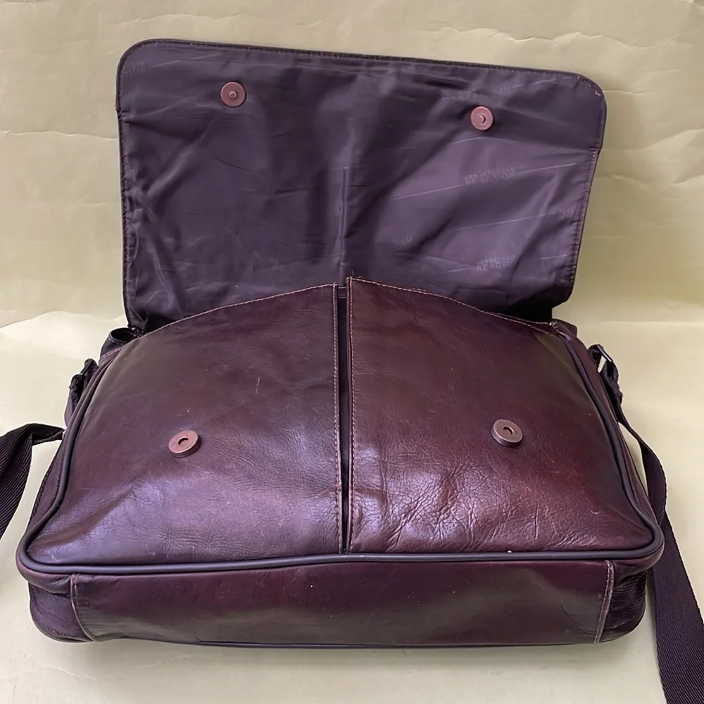 Vintage dark brown Kenneth Cole leather bag